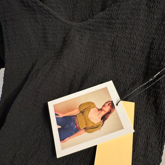 NATION LTD Bianca 80’s Smocked Tee - Picture 7 of 7